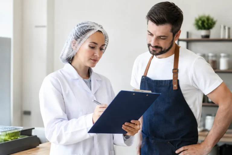 Permiso sanitario: qué exige antes de abrir